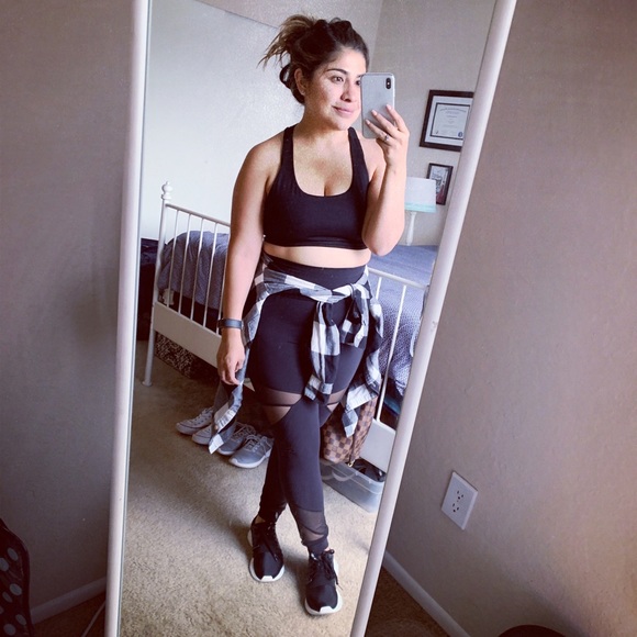 Lululemon size 6 pants see through mesh - Picture 9 of 9